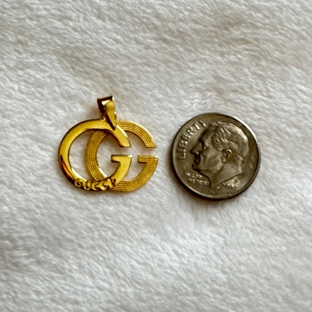18k Solid Yellow Gold GG Pendant Unisex 2.11 gm Brand New - Picture 4 of 5